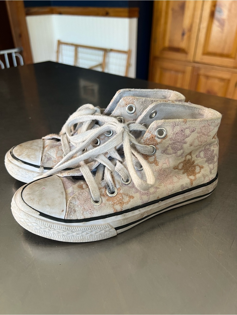 Kids High-Top Canvas Sneakers in Cream Floral